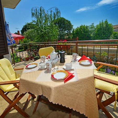 Apartment Kuki Porec Esterno foto