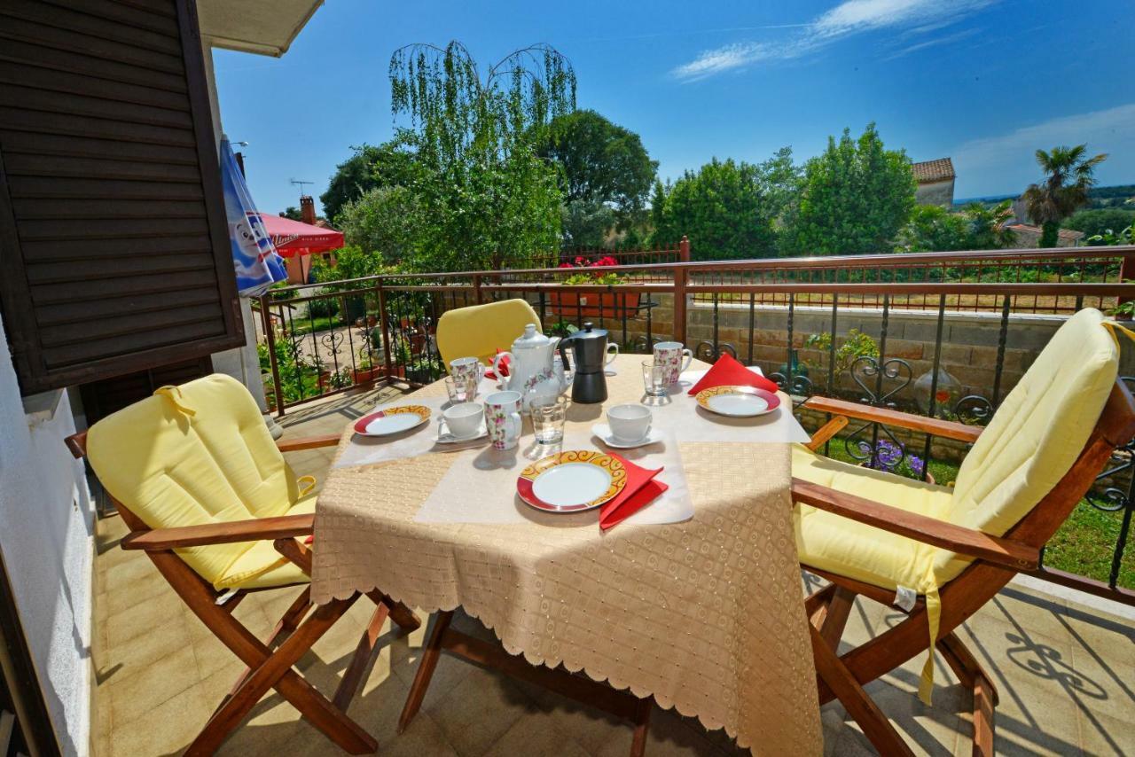Apartment Kuki Porec Esterno foto